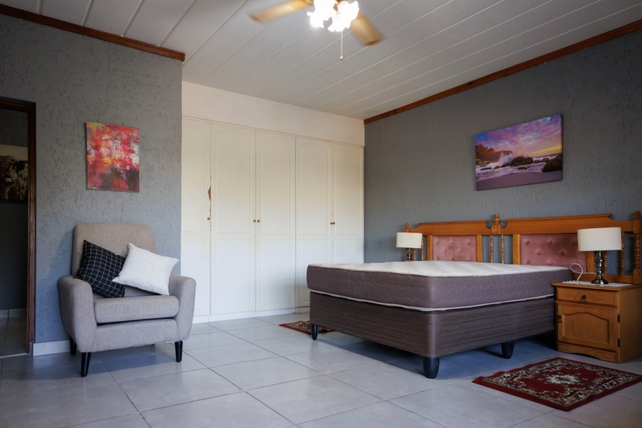 5 Bedroom Property for Sale in Schoemansville North West